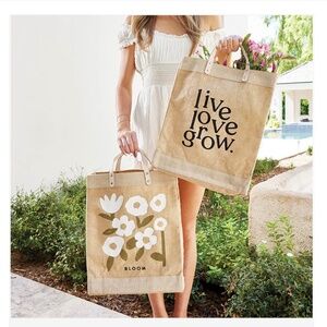 Santa Barbara Natural Market Tote. Bloom - New